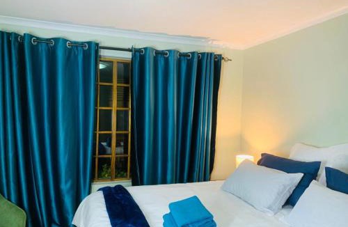 Parkwood House | Afrikawisa at Rosebank