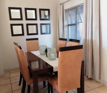 Sandown Apartment | Agile Accommodation - No load shedding
