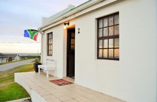 L'Agulhas Ski Chalet | Agulhas Heights self-catering cottages BEST OCEAN VIEWS