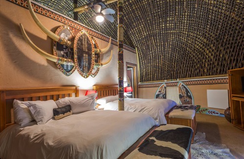 Lanseria Cabin | aha Lesedi Cultural Village