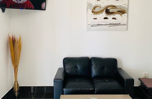 Kempton Park Bed & Breakfast | Airport Royal Guest House