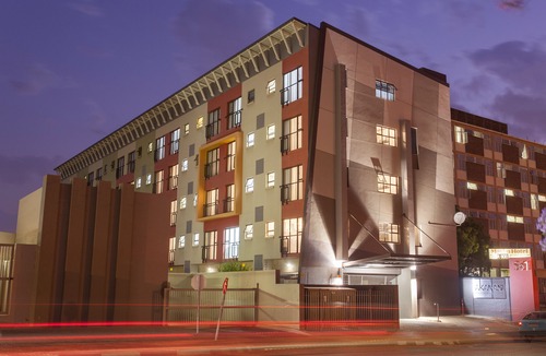 Arcadia Hotel | Akanani Apartments