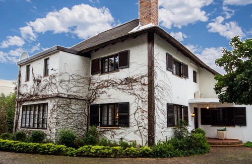 Stellenbosch Central House | Albarosa Guest House