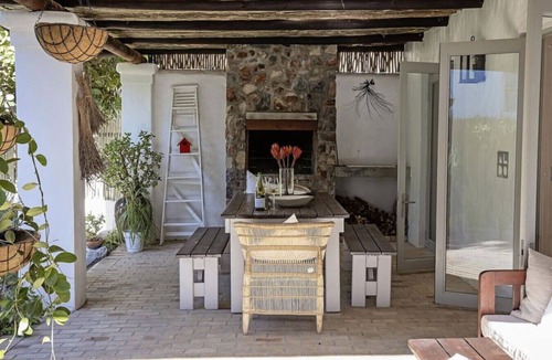 Voelklip Cottage | Aldo 315 contemporary farmhouse | Family friendly