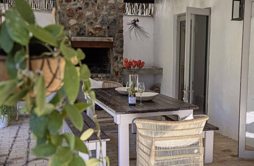 Voelklip Cottage | Aldo 315 contemporary farmhouse | Family friendly