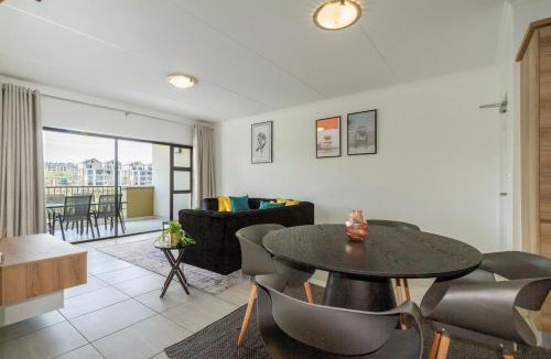 Kareeberg Apartment | #AlimamaSpaces Edith's Villa