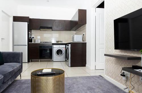 Greater Johannesburg Metropolitan Area Apartment | #AlimamaSpaces The Manson's Greenstone
