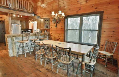 Logan Cabin | Almost Heaven cabin at Trickle Creek