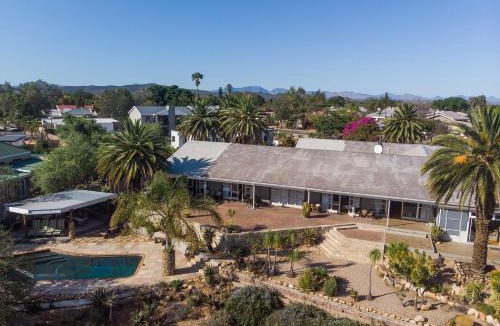 Oudtshoorn House | Aloe Manor