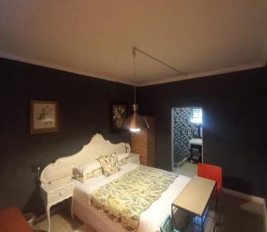 Waterkloof Glen Apartment | Aloha Menlyn Lodge Ensuite Rooms with shower all with own entrance and unlimited free WiFi