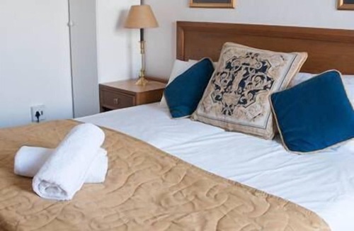 Green Point House | Altona Guest House