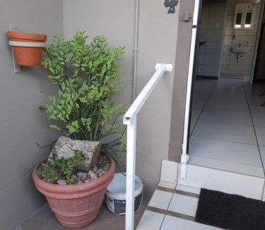 Upington House | Alucarni Guest House with solar energy