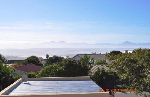 Plettenberg Bay Hostel | Amakaya Backpackers Travellers Accommodation
