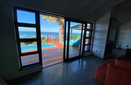 Trafalgar House | Amasundu Beach House Trafalgar