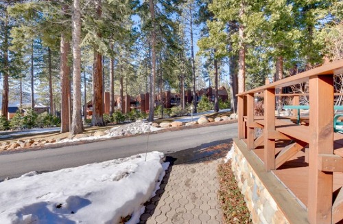 Kings Beach House | Amazing 3 bedrooms/1 loft house in Lake Tahoe on the water