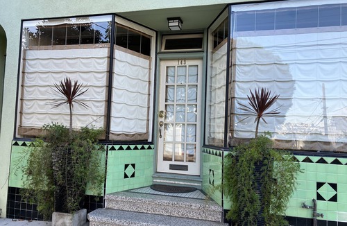 Glen Park Apartment | Amazing Historic Victorian Flat with Modern Remodel, + back patio in Noe Valley
