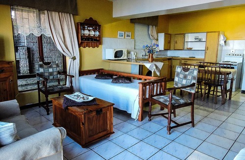 Dana Bay House | Amzee Bokmakierie Guest House