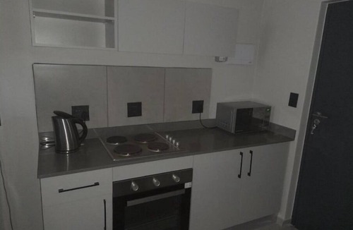 Eikenbosch Apartment | An apartment in Cape Town