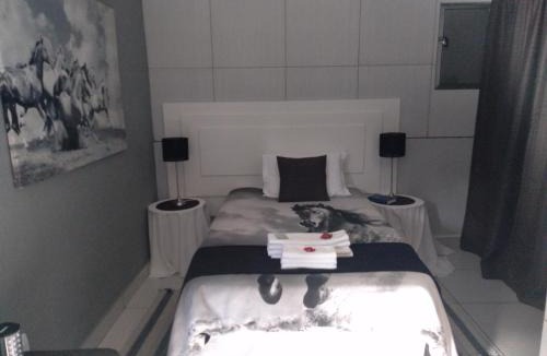 Nelspruit House | An Exclusive Guesthouse too