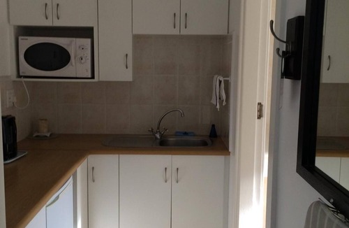 Summerstrand House | Anchorage Guest House