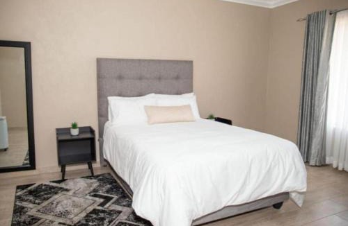 Moses Kotane Cabin | AndriMat Roadside Guest Lodge