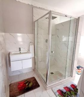 Gordon's Bay Apartment | Annebella's