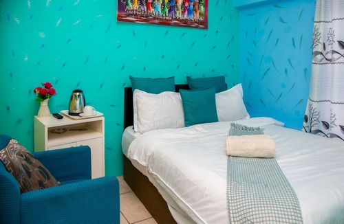 Cape Town Cabin | Annex Lodge - Suite 7