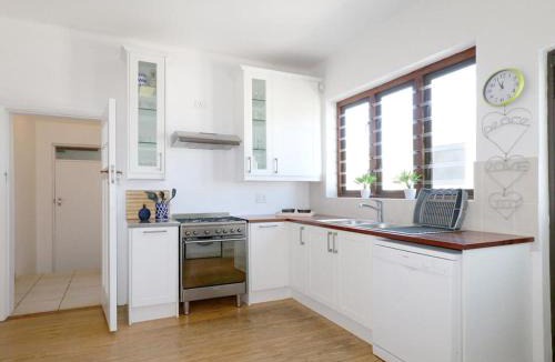 Muizenberg House | Annies Place Muizenberg