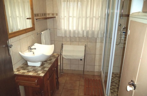 Bloemfontein House | Anri Guesthouse Self-catering accommodation