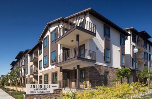 Morse Park Condo | Anton 1101 2BR – Family Stay w/Pool, Fire Pit & Gym