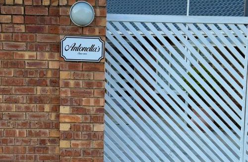 Edenvale House | Antonella's