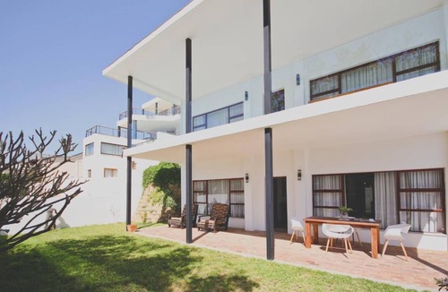 Gordons Bay Central Apartment | Apartment ∙ 2 bedrooms ∙ 4 guests