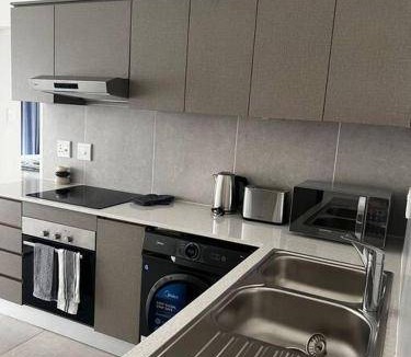 Greater Johannesburg Metropolitan Area Apartment | Apartment ∙ 1 bedroom ∙ 2 guests