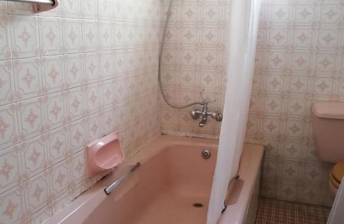 Queenswood Apartment | Apartment 1233 on Webb