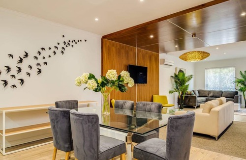 Mouille Point Apartment | Apartment ∙ 2 bedrooms ∙ 4 guests