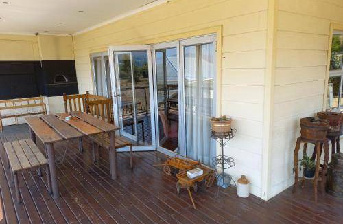 Clarens Apartment | Apartment ∙ 2 bedrooms ∙ 4 guests