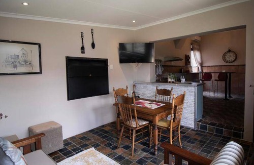 Harrismith Apartment | Apartment ∙ 2 bedrooms ∙ 4 guests
