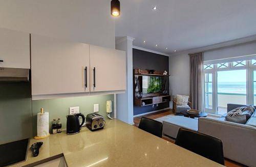 Muizenberg Apartment | Apartment ∙ 2 bedrooms ∙ 4 guests