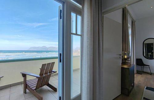 Muizenberg Apartment | Apartment ∙ 2 bedrooms ∙ 4 guests