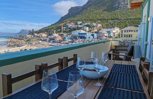 Muizenberg Apartment | Apartment ∙ 2 bedrooms ∙ 4 guests