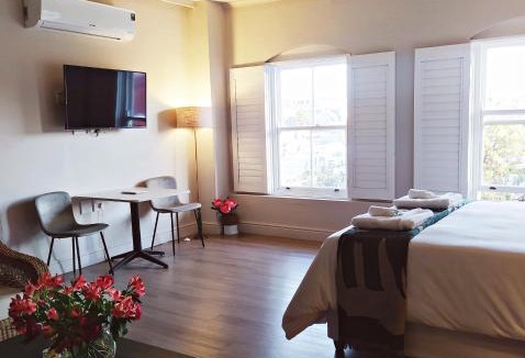 Hermanus City-Centre Apartment | Apartment at Hermanus Waterfront