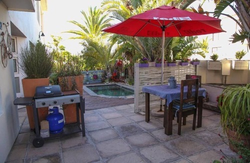 Melkbosstrand Apartment | Apartment Melkbos Moments-Apartment with garden View