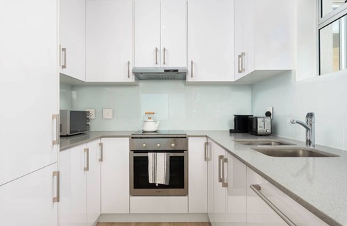 Bantry Bay Apartment | Apartment Seacliff - Two Bedroom Apartment, Sleeps 4