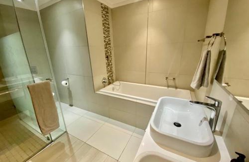 Greater Johannesburg Metropolitan Area Apartment | Apartments in Johannesburg, South Africa
