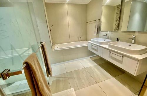 Greater Johannesburg Metropolitan Area Apartment | Apartments in Johannesburg, South Africa