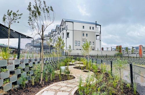 Greater Johannesburg Metropolitan Area Apartment | Apartments in Waterfall