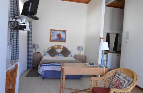 Humewood House | Aqua Marine Guest House