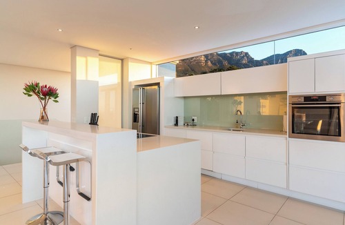 Camps Bay Apartment | Aquatic Luxury Penthouse