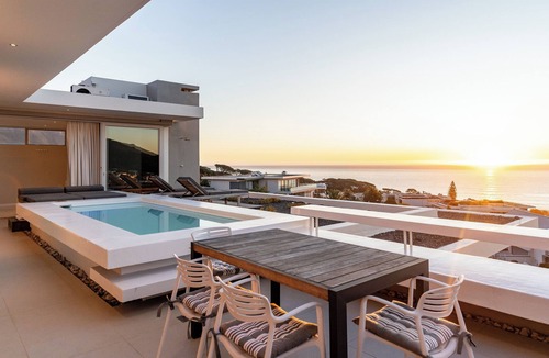 Camps Bay Apartment | Aquatic Luxury Penthouse