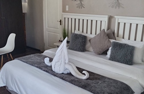Beacon Bay House | Arbour Lodge